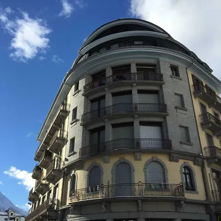 Le Carlton